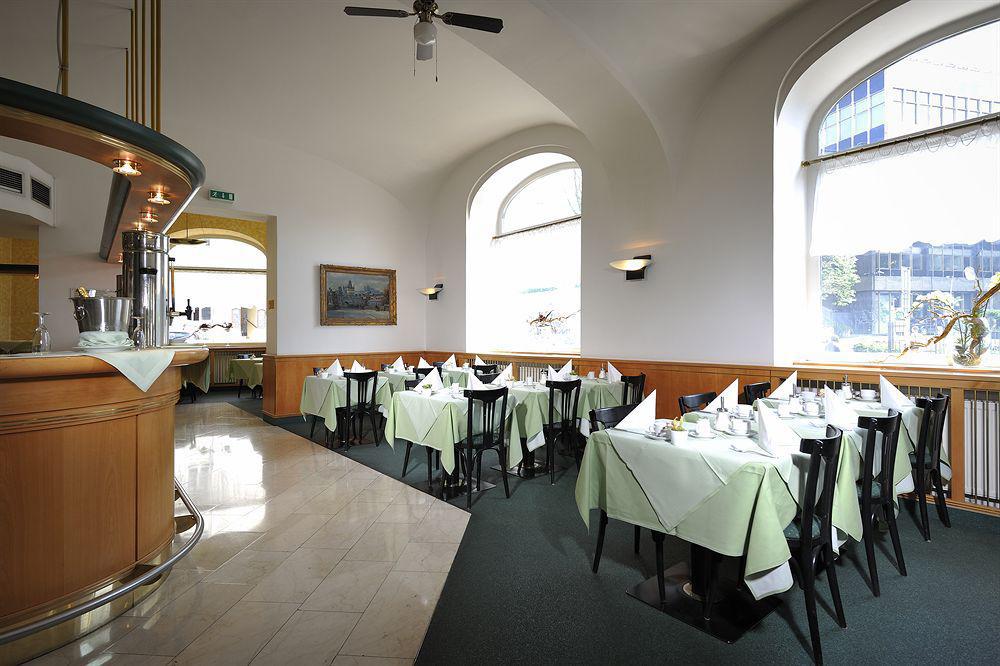 Best Western Hotel Moran Prague Restaurant photo